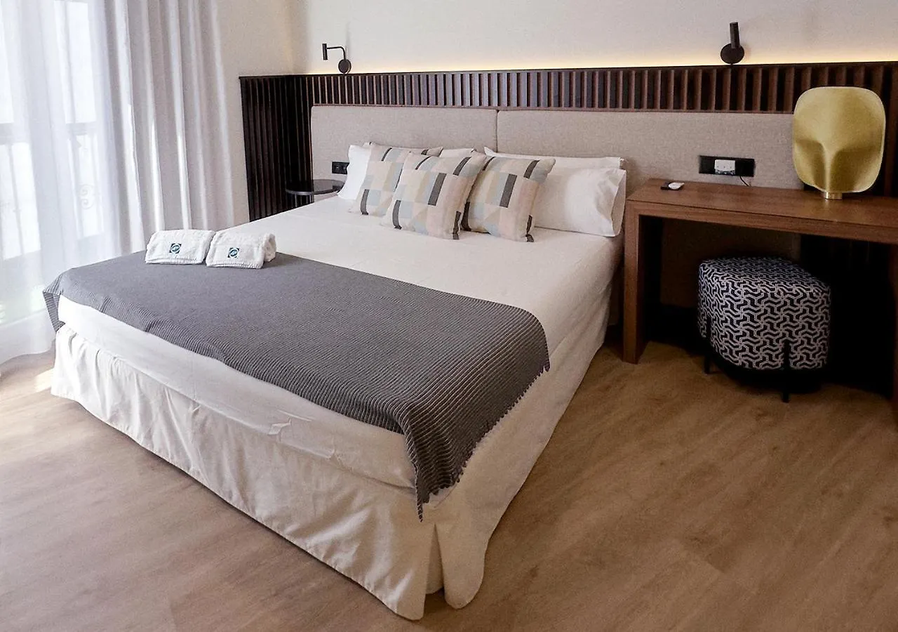 Isa Sevilla Suites location