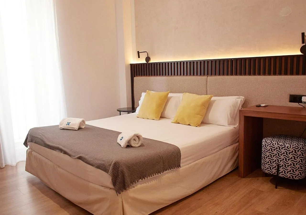 Isa Sevilla Suites 0*, סביליה ספרד